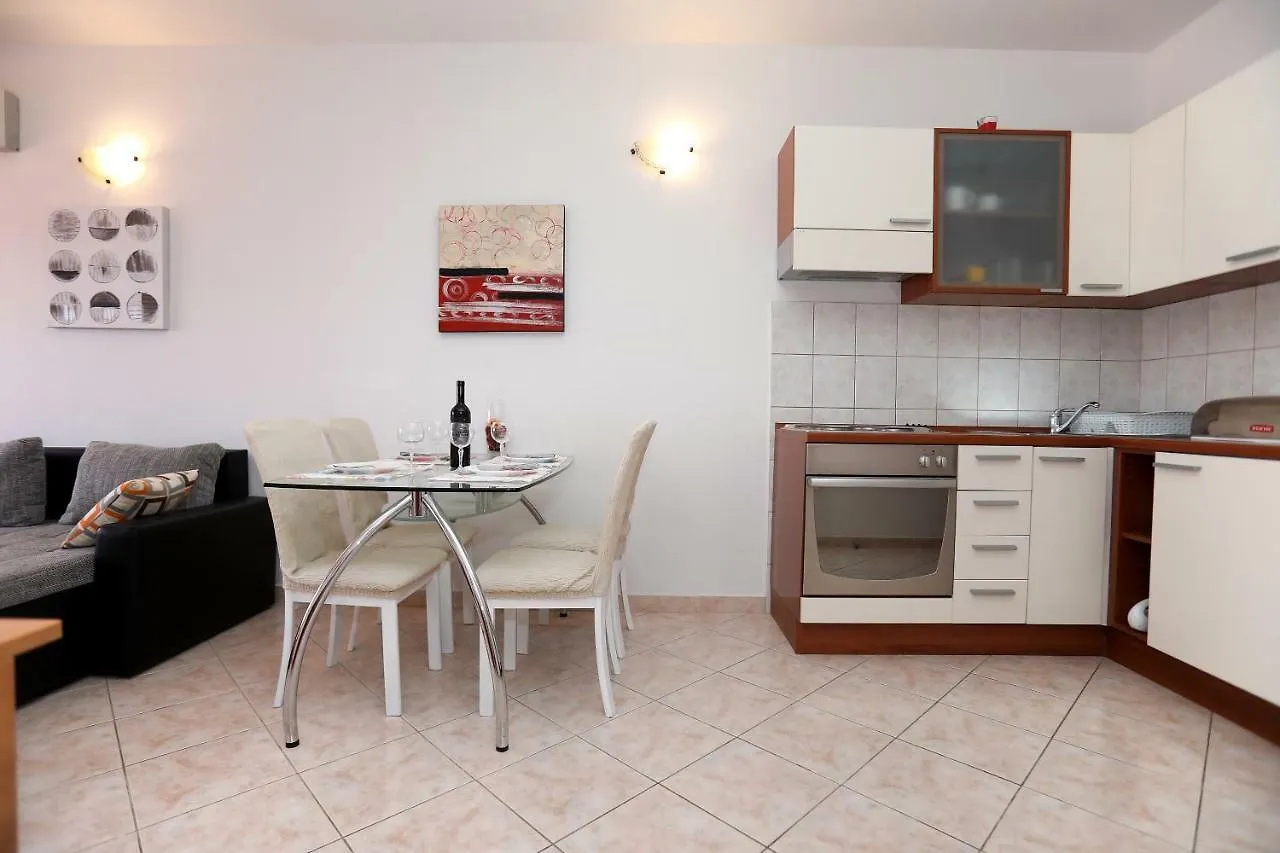 Apartment Mavarcica Trogir